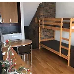 Cosy Entree Les Evons Le Brelin